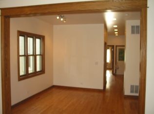 4938 N Bell Ave #1, Chicago, IL 60625