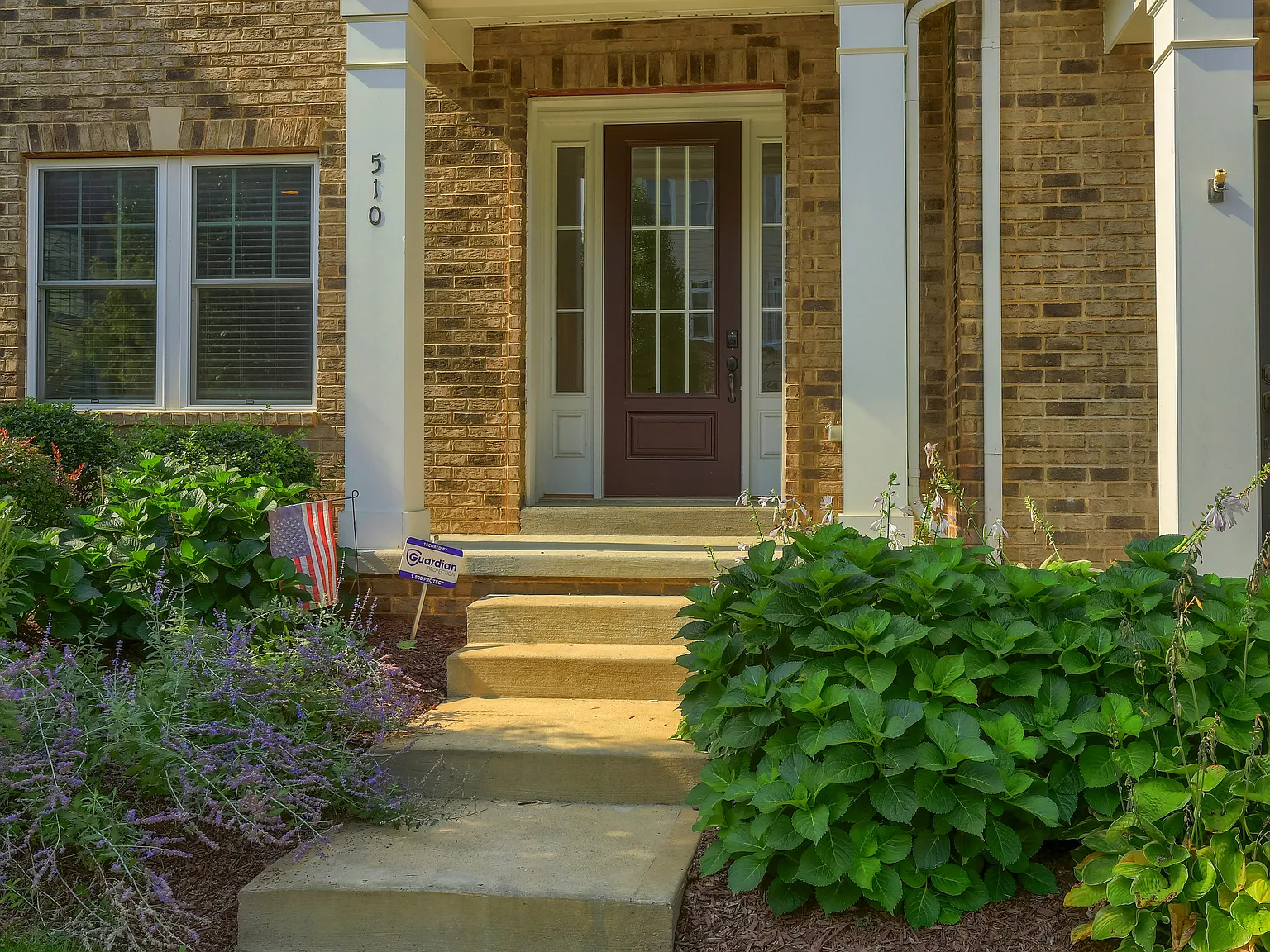 3 bed, 2540 sqft, $3,500 — Photo 2