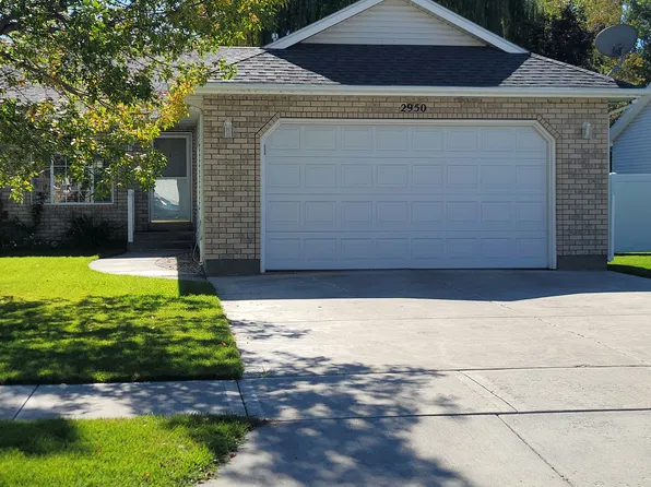 2950 E Oakhaven Cir, Ammon, ID 83406
