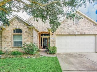 6018 Oxford Lake Dr, Rosenberg, TX 77471