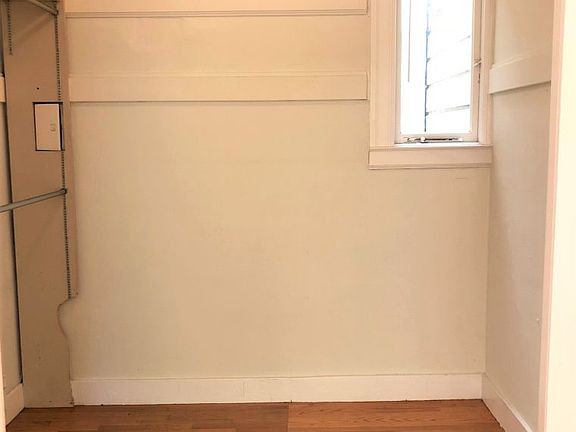 3rd image of 227 Sanchez St APT 3