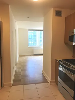 Rented by Windsor Property Management | media 37