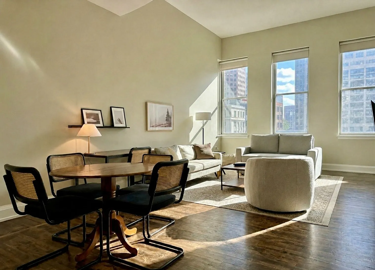 2 bed, 2.0 bath, 1130 sqft, $4,103 — Photo 1