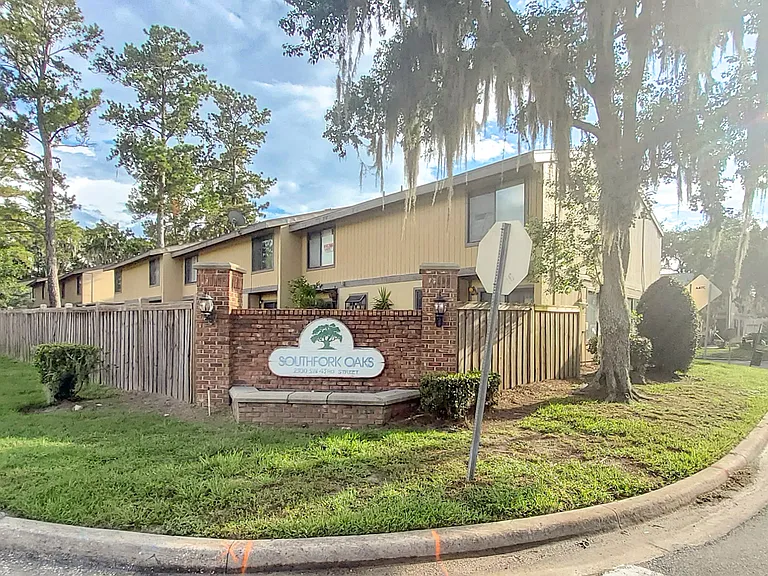 2300 SW 43rd St #C — Photo 30
