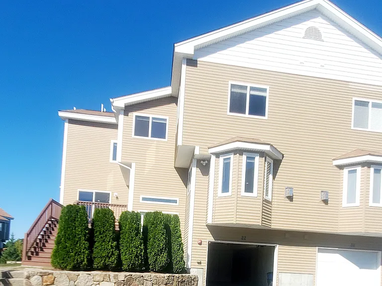 22 John Hancock Dr — Photo 32