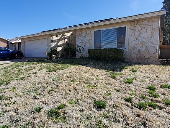 3rd image of 724 Vista Abajo Dr NE
