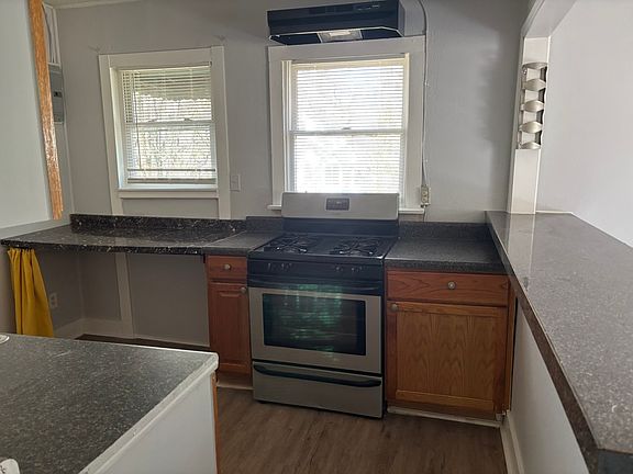 Another view of kitchen