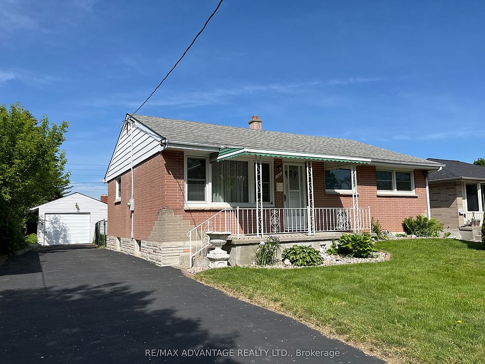 1st image of 1920 Duluth Cres