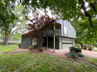 760 SW Prairie Ct, Topeka, KS 66606