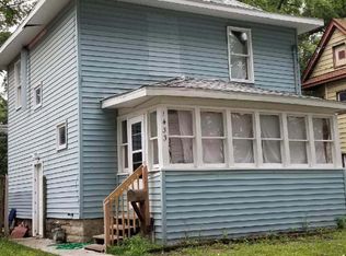 1433 W 2nd St, Waterloo, IA 50701