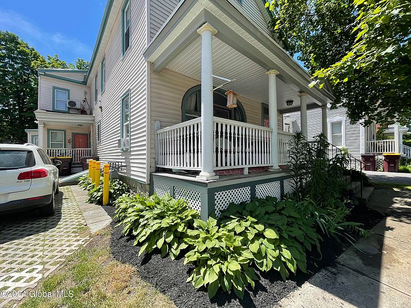 2nd image of 142 Washington Street
