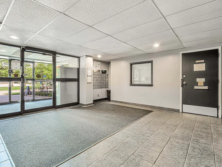 275 Askin Ave — Photo 6