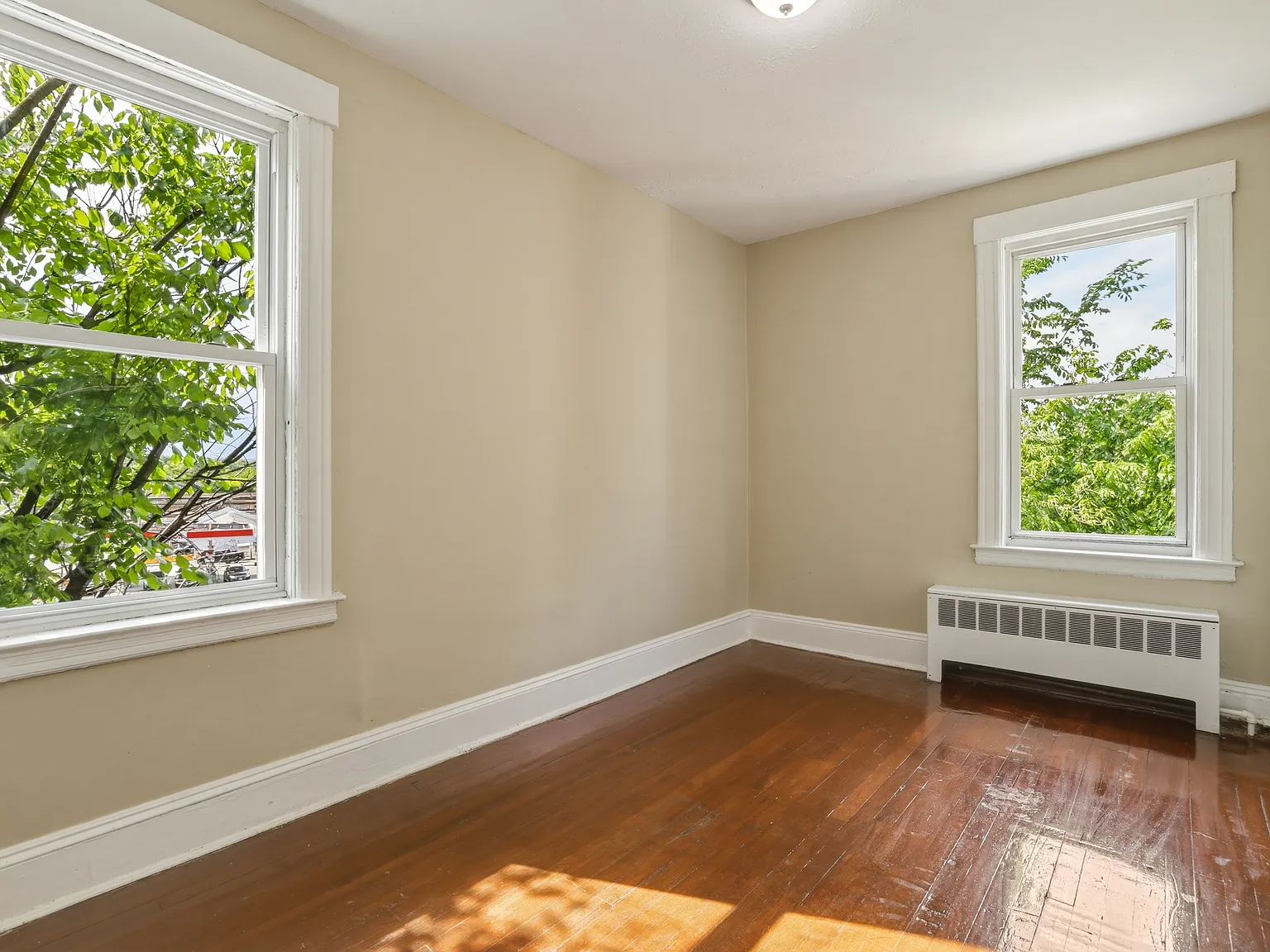 2 bed, 817 sqft, $1,375 — Photo 2