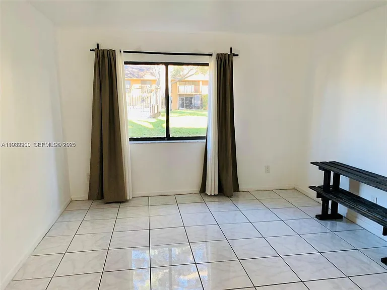 5855 Washington St #90 — Photo 11