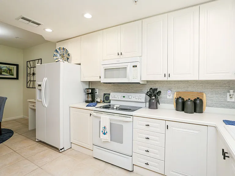 3930 Deer Crossing Ct #103 — Photo 56