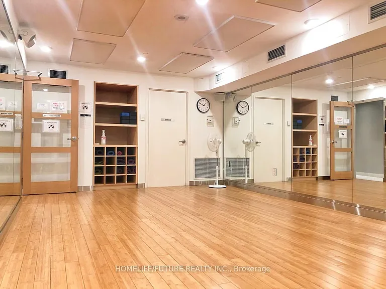 10 Capreol Ct #649 — Photo 33