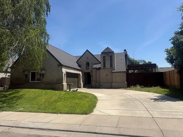 868 Cinnamon Teal Ct, Manteca, CA 95337