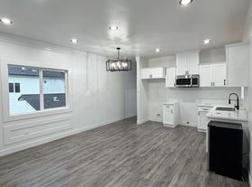 8624 Graham Ave, Los Angeles, CA