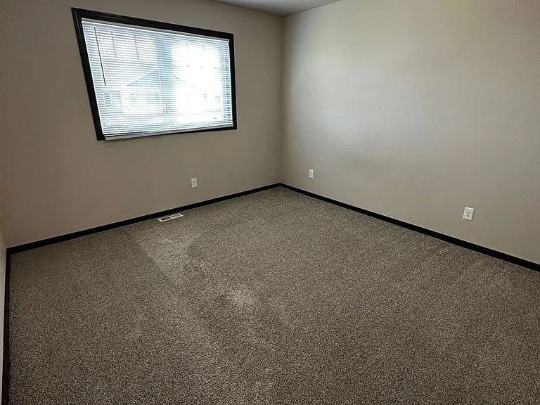 5628 Yukon Dr — Photo 32