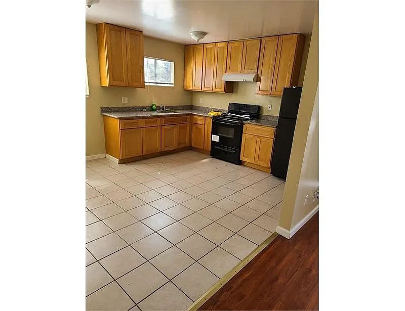 Building Photo - 133 Catron Dr #A