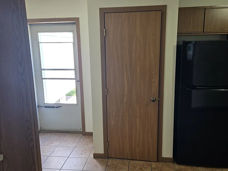 527 Franklin St #B — Photo 9