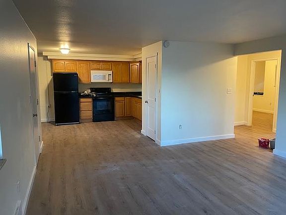 5th image of 5620 168th St SW APT 2