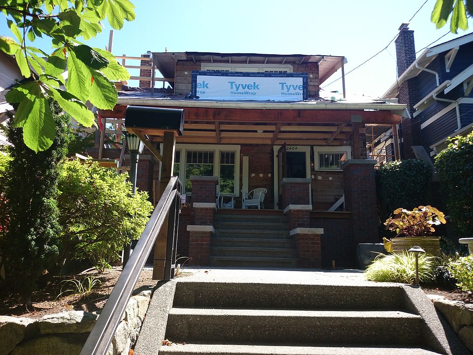 1st image of 2404 Nob Hill Ave N