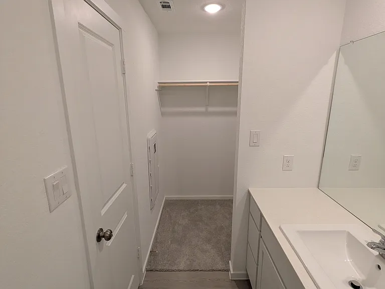 6726 Marble Rdg — Photo 1