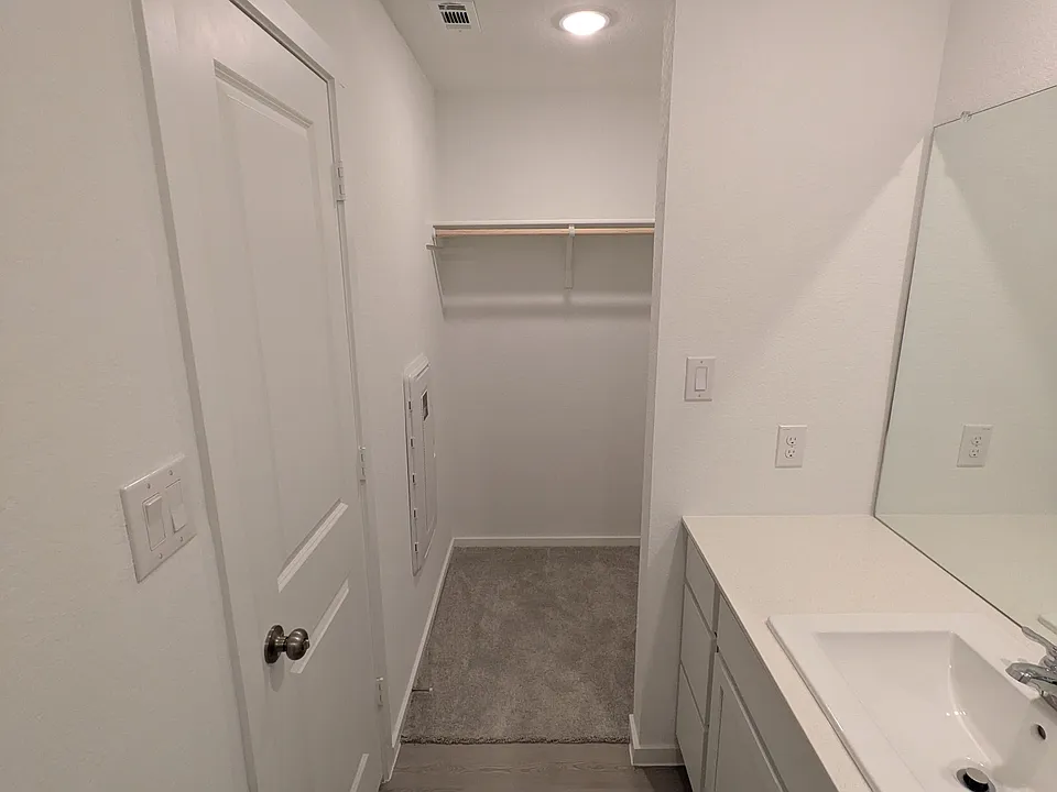 6726 Marble Rdg
