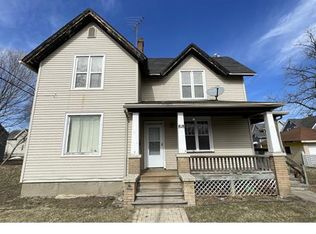 818 3rd Ave #2, Rockford, IL 61104
