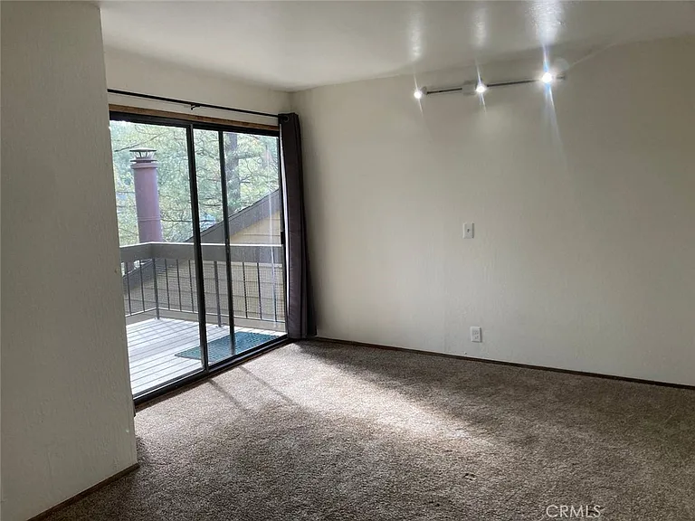 27657 Peninsula Dr — Photo 24