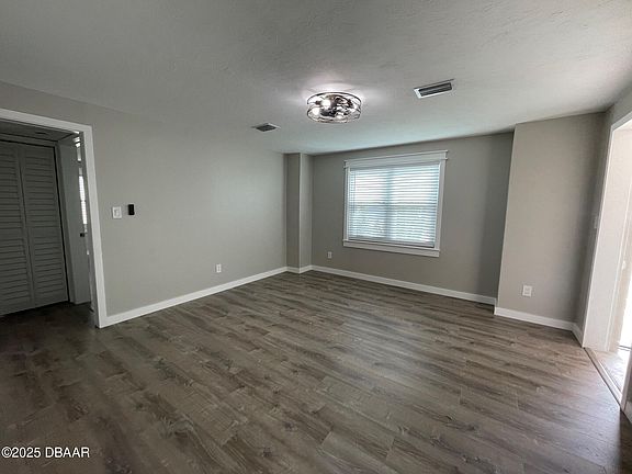 2nd image of 517 Frances Ter
