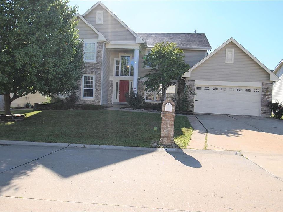 1st image of 2590 Breakwater Dr