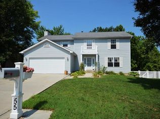 55 Walnut Run Ct, Saint Charles, MO