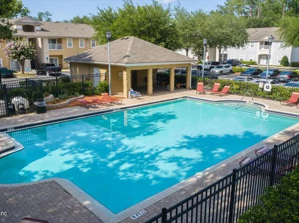 6100 MAGGIES Circle #104, Jacksonville, FL 32244