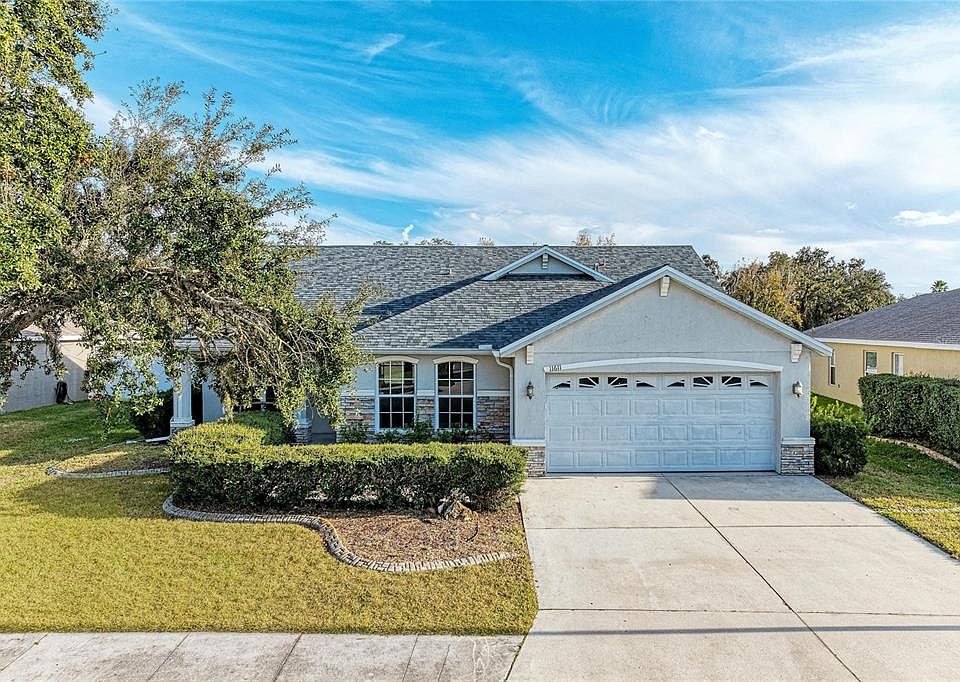 1st image of 11611 Summit Rock Ct