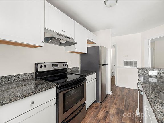 2nd image of 8220 Cedar Glen Dr