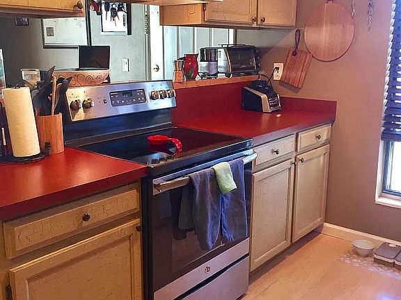 5th image of 665 Manhattan Dr APT 209