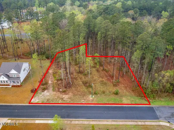 5002 Spring Green Pass, New Bern, NC 28562