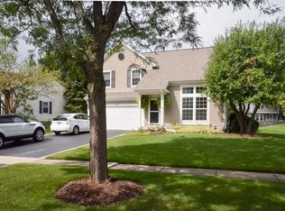 1682 Warrington Ln, Crystal Lake, IL 60014