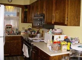 23 Forest St, Lewiston, ME 04240