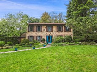 29 Country Ridge Cir, Rye Brook, NY 10573