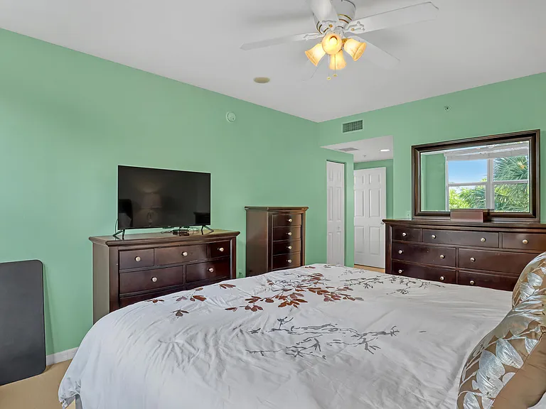700 E Boynton Beach Blvd #312 — Photo 10