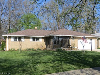 6204 Meadview Dr, Seven Hills, OH, 44131