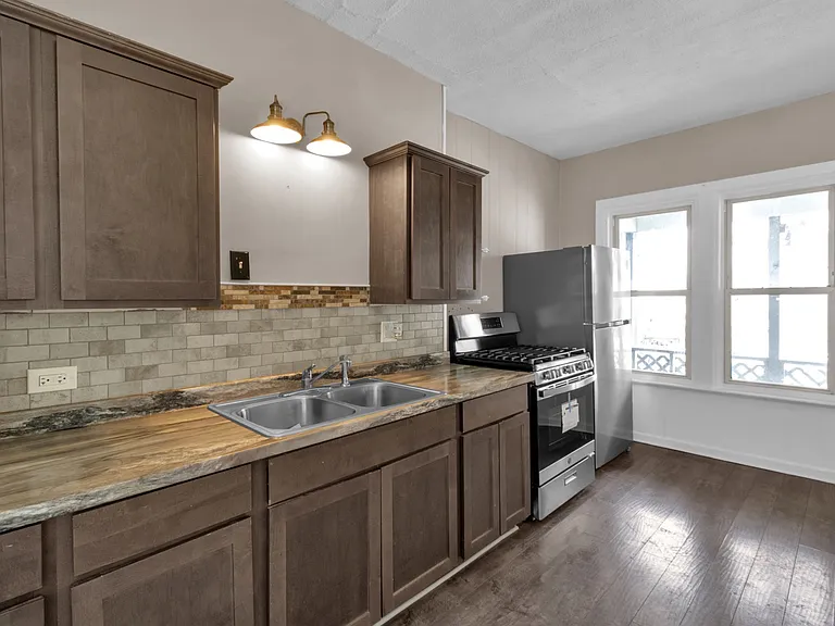 188 Milnor Ave #LR — Photo 4