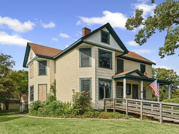 1322 Main St, Crete, IL 60417