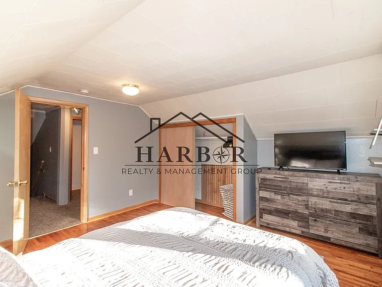 5th Avenue SE Duplex — Photo 11