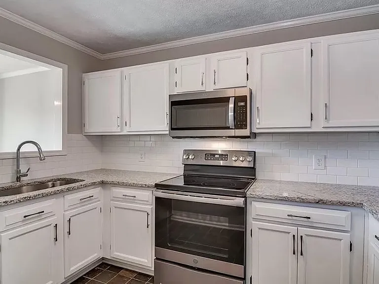 6 Fowkewood Ct — Photo 17