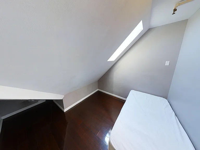 113 Comstock Ave — Photo 56