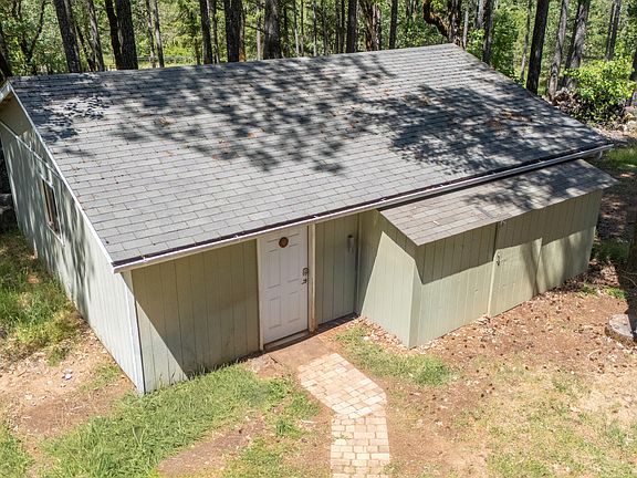 4th image of 1801 Holton Creek Rd